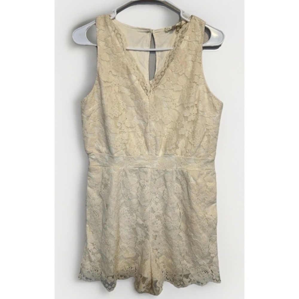 Promesa Ivory Lace Sleeveless Romper with V-Neck - Picture 2 of 8